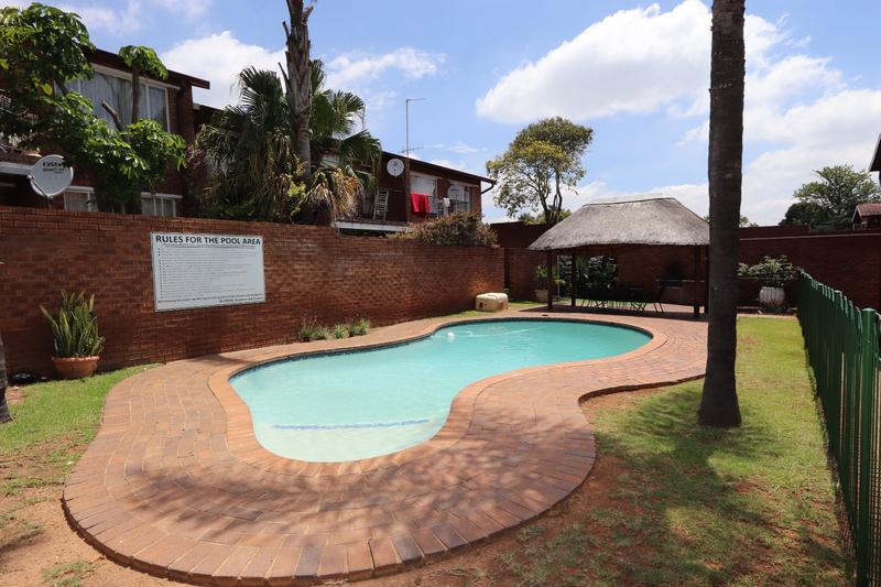 To Let 2 Bedroom Property for Rent in Ferndale Gauteng