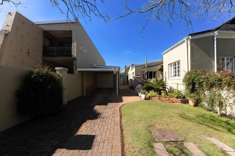 4 Bedroom Property for Sale in Krugersdorp North Gauteng