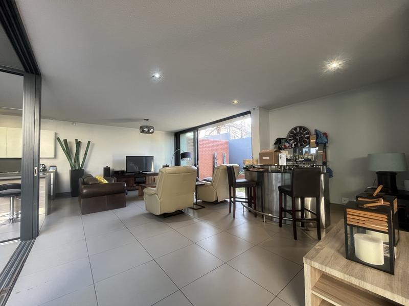 To Let 4 Bedroom Property for Rent in Waterkloof Ridge Gauteng