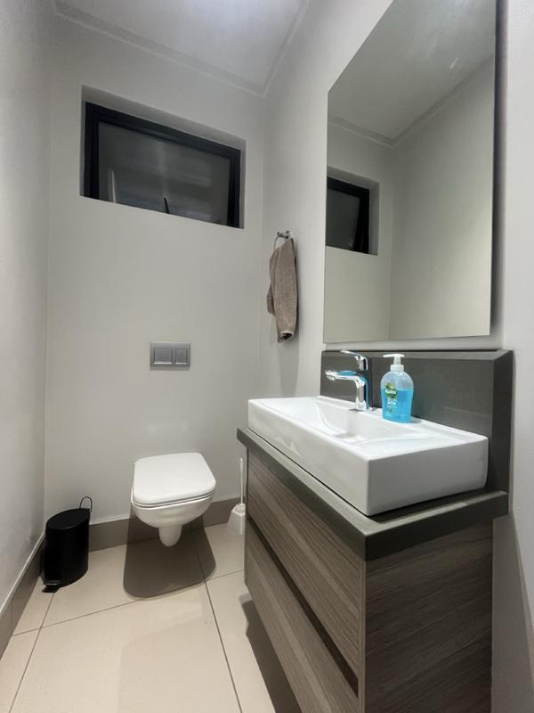 To Let 4 Bedroom Property for Rent in Waterkloof Ridge Gauteng