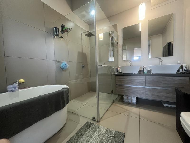 To Let 4 Bedroom Property for Rent in Waterkloof Ridge Gauteng
