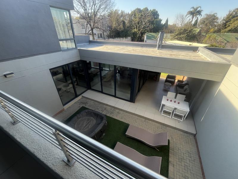 To Let 4 Bedroom Property for Rent in Waterkloof Ridge Gauteng