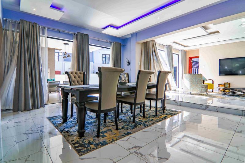 6 Bedroom Property for Sale in Copperleaf Estate Gauteng