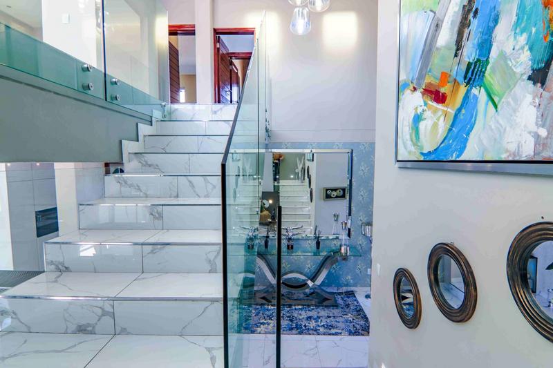 6 Bedroom Property for Sale in Copperleaf Estate Gauteng