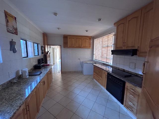 4 Bedroom Property for Sale in Glenvista Gauteng