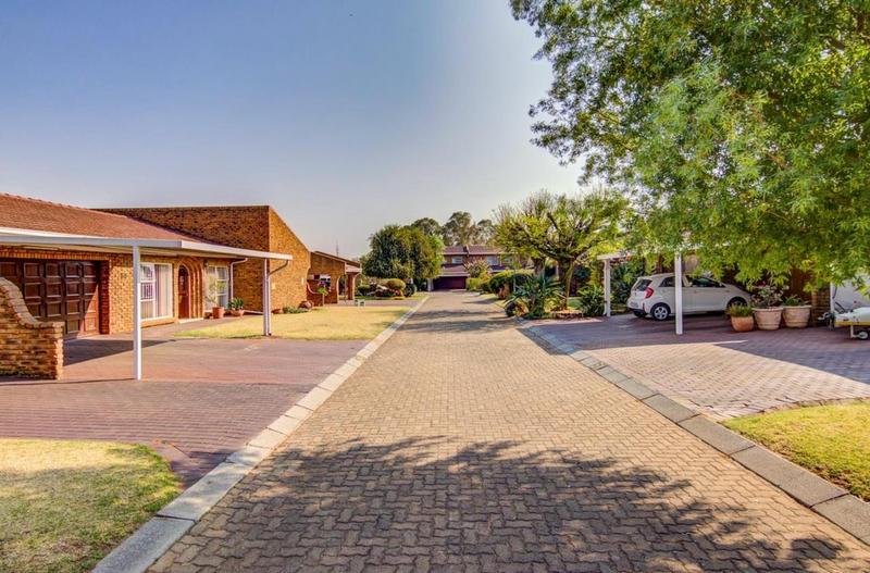 To Let 4 Bedroom Property for Rent in Northmead Gauteng