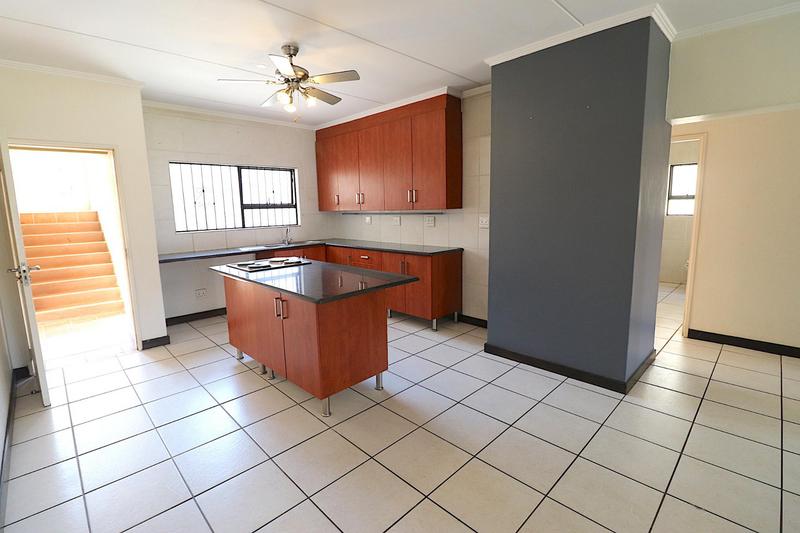 To Let 2 Bedroom Property for Rent in Sunninghill Gauteng
