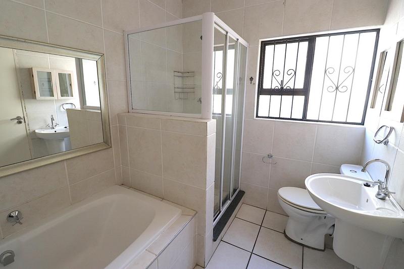 To Let 2 Bedroom Property for Rent in Sunninghill Gauteng