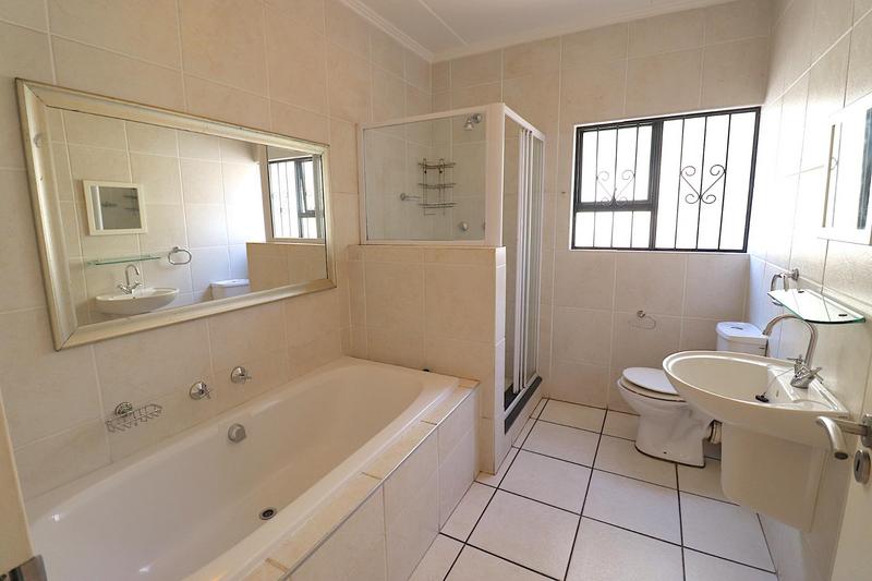 To Let 2 Bedroom Property for Rent in Sunninghill Gauteng