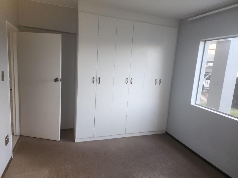 To Let 2 Bedroom Property for Rent in Bardene Gauteng