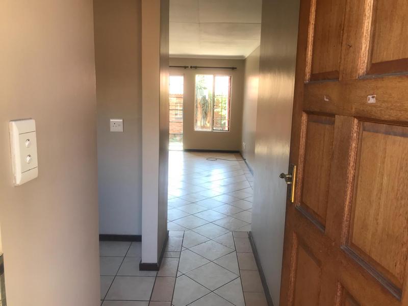 To Let 3 Bedroom Property for Rent in Moreleta Park Gauteng