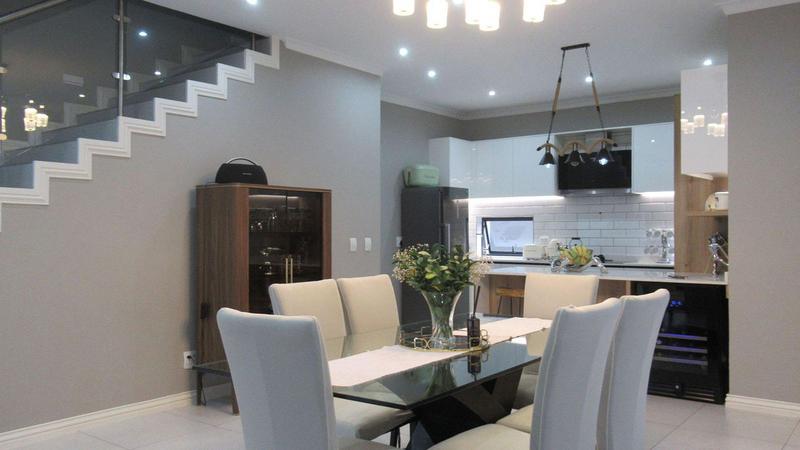 4 Bedroom Property for Sale in Olivedale Gauteng