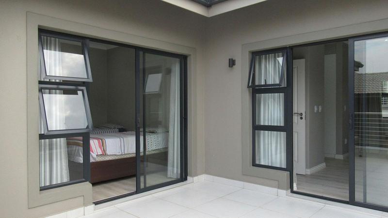 4 Bedroom Property for Sale in Olivedale Gauteng