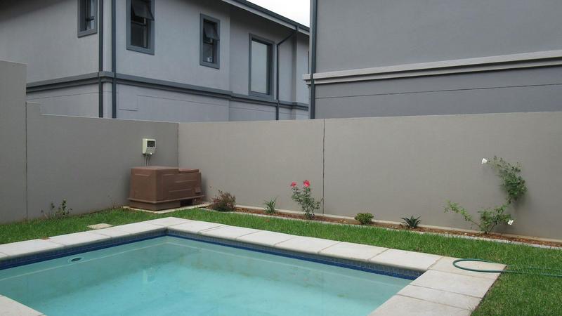 4 Bedroom Property for Sale in Olivedale Gauteng