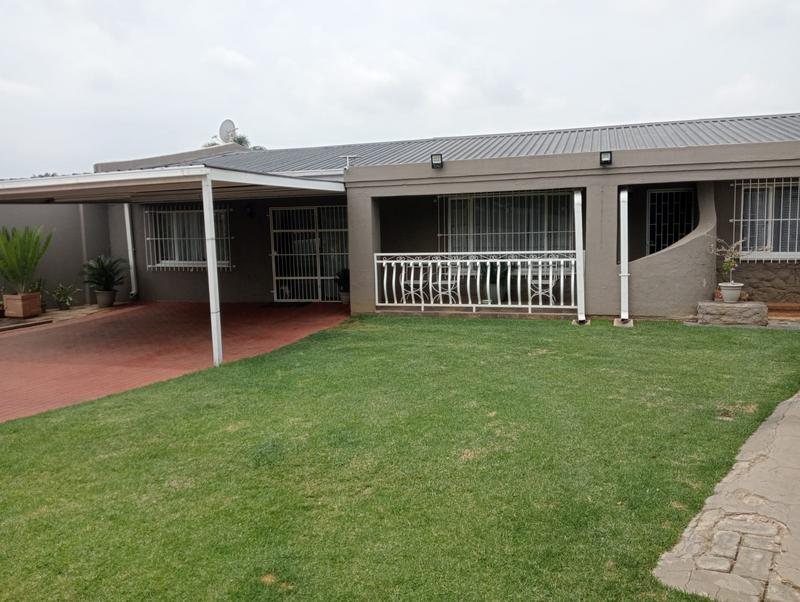 4 Bedroom Property for Sale in Van Dyk Park Gauteng