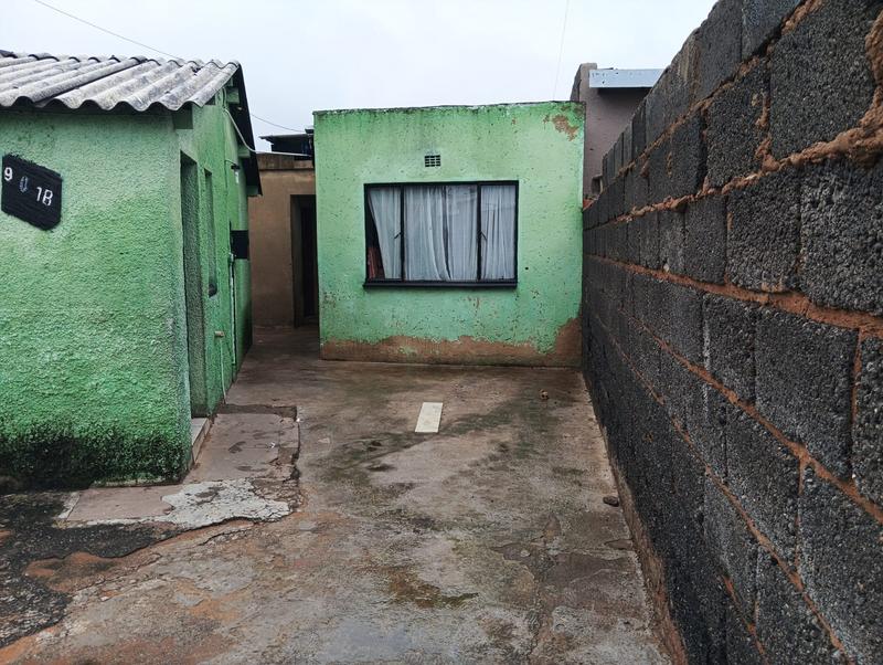 1 Bedroom Property for Sale in Diepkloof Gauteng
