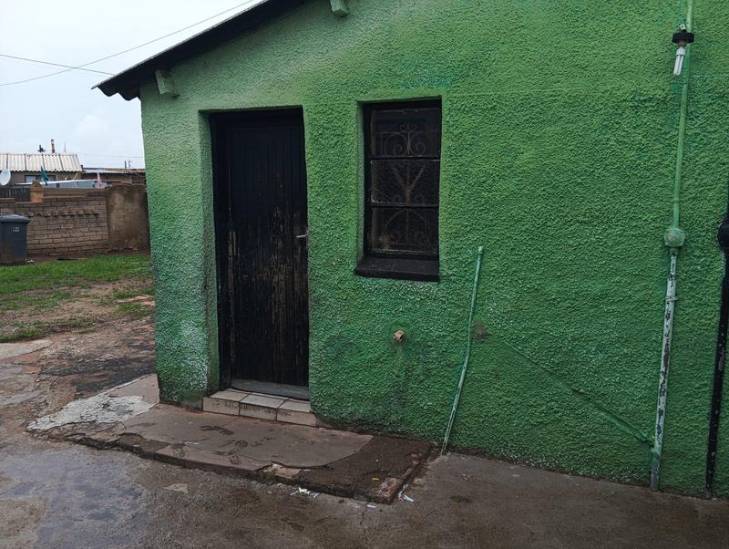 1 Bedroom Property for Sale in Diepkloof Gauteng