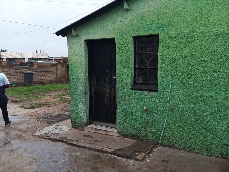1 Bedroom Property for Sale in Diepkloof Gauteng