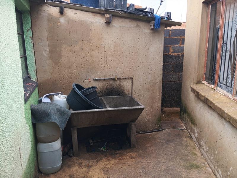 1 Bedroom Property for Sale in Diepkloof Gauteng