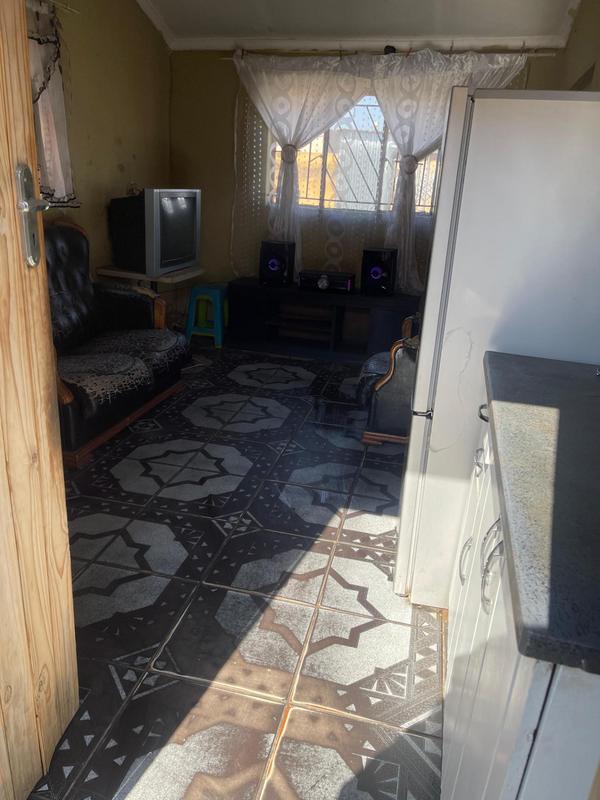 5 Bedroom Property for Sale in Orlando Gauteng