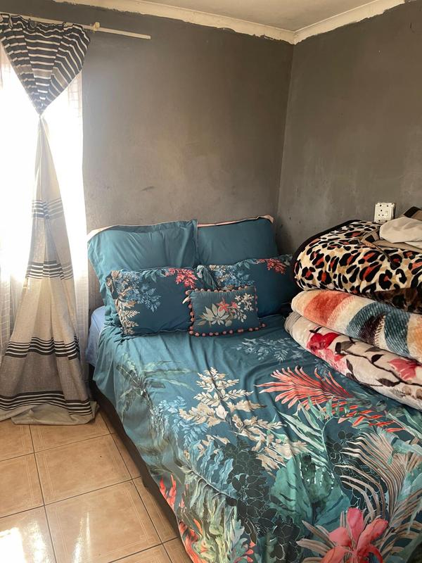 5 Bedroom Property for Sale in Orlando Gauteng