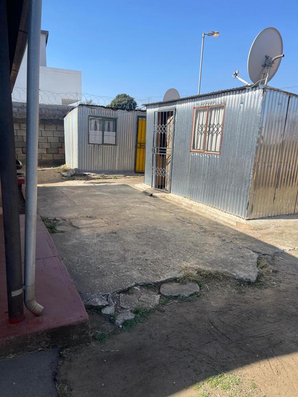 5 Bedroom Property for Sale in Orlando Gauteng