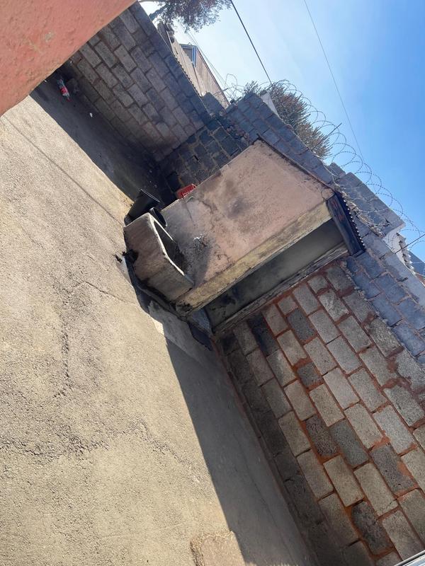 5 Bedroom Property for Sale in Orlando Gauteng