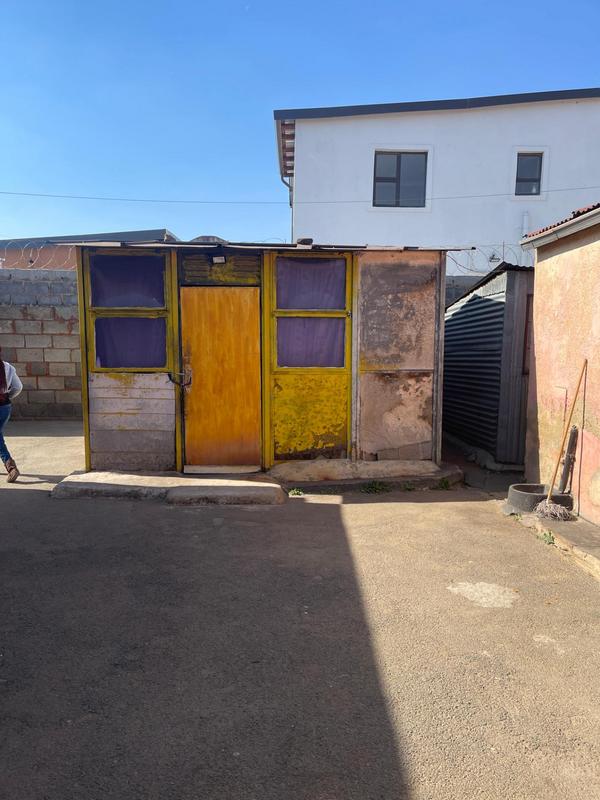 5 Bedroom Property for Sale in Orlando Gauteng