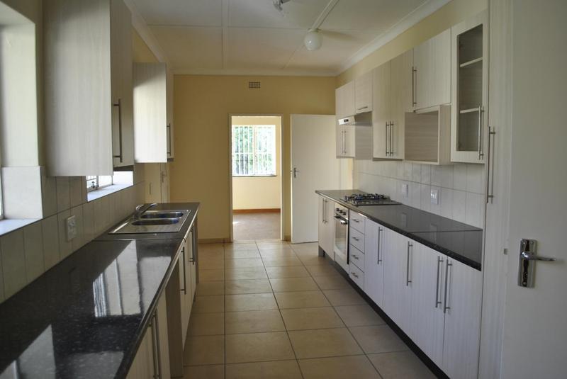 To Let 3 Bedroom Property for Rent in Bryanston Gauteng