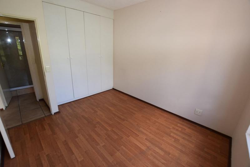 1 Bedroom Property for Sale in Lonehill Gauteng