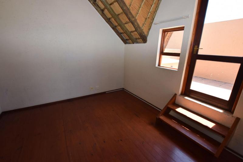 1 Bedroom Property for Sale in Lonehill Gauteng