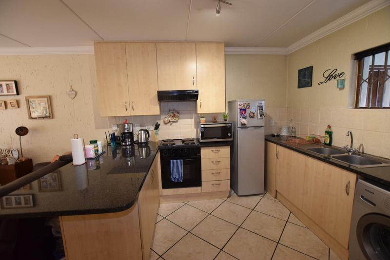 1 Bedroom Property for Sale in Paulshof Gauteng