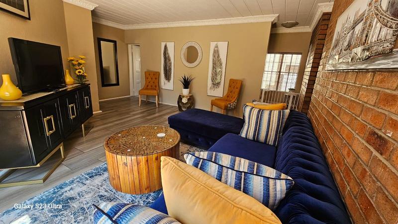 To Let 4 Bedroom Property for Rent in Buccleuch Gauteng