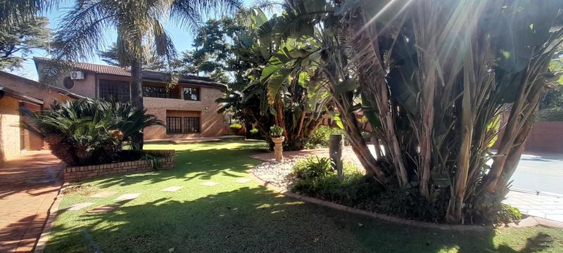 To Let 4 Bedroom Property for Rent in Buccleuch Gauteng
