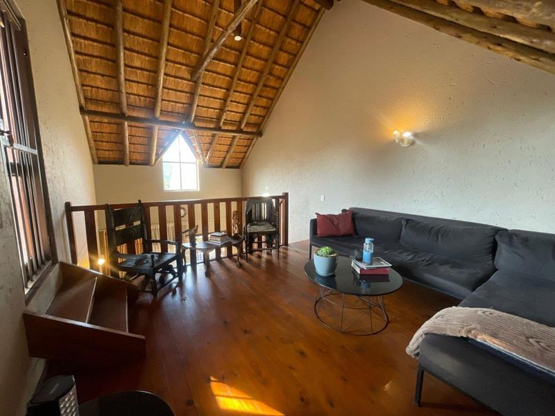 2 Bedroom Property for Sale in Pineslopes Gauteng