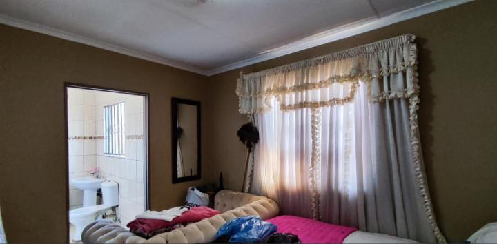 3 Bedroom Property for Sale in Windmill Park Gauteng