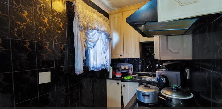 3 Bedroom Property for Sale in Windmill Park Gauteng