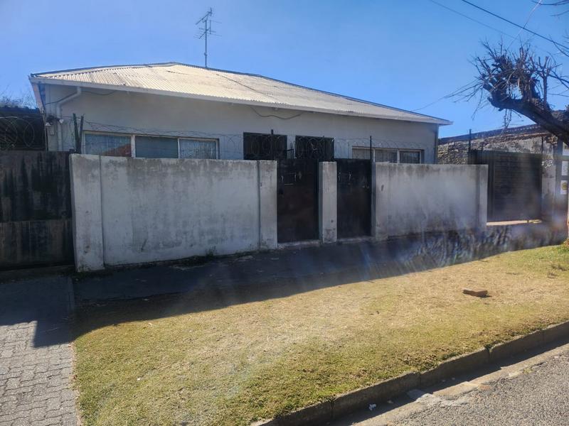 8 Bedroom Property for Sale in Forest Hill Gauteng