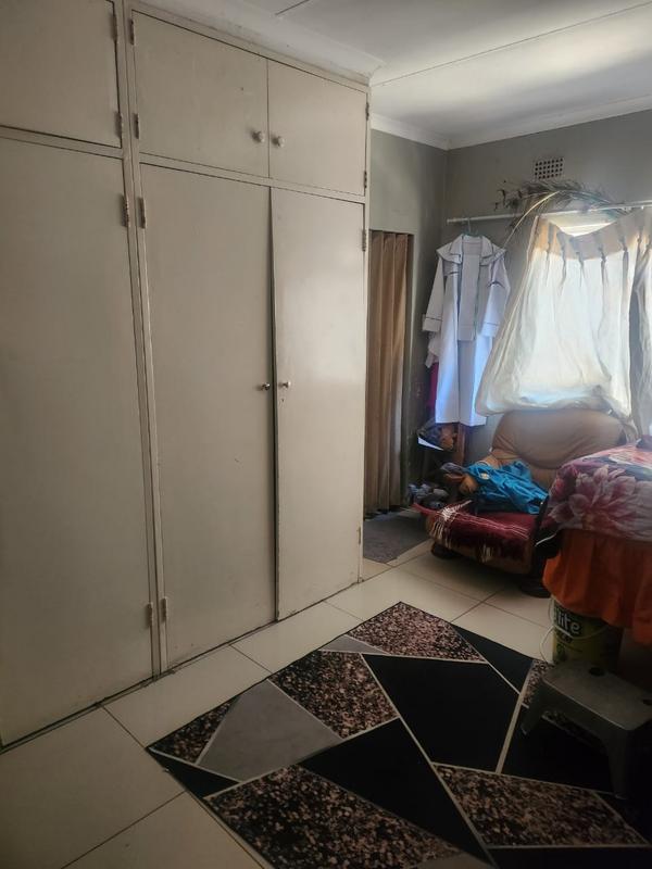 8 Bedroom Property for Sale in Forest Hill Gauteng