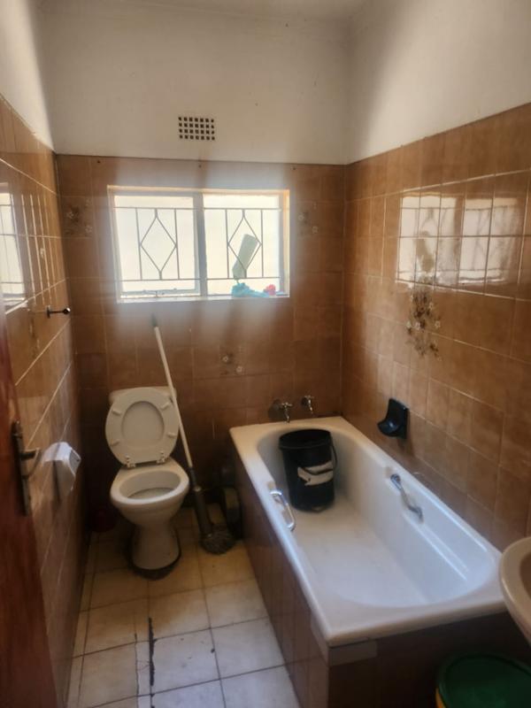 8 Bedroom Property for Sale in Forest Hill Gauteng