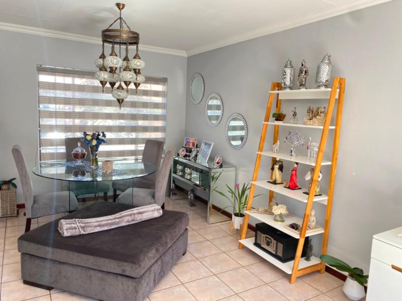 To Let 2 Bedroom Property for Rent in Pierre Van Ryneveld Gauteng