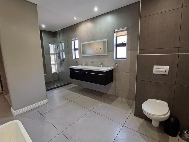 To Let 3 Bedroom Property for Rent in Bedfordview Gauteng