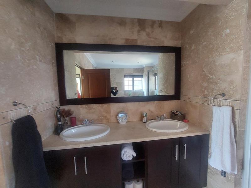 To Let 4 Bedroom Property for Rent in Eldo Meadows Gauteng