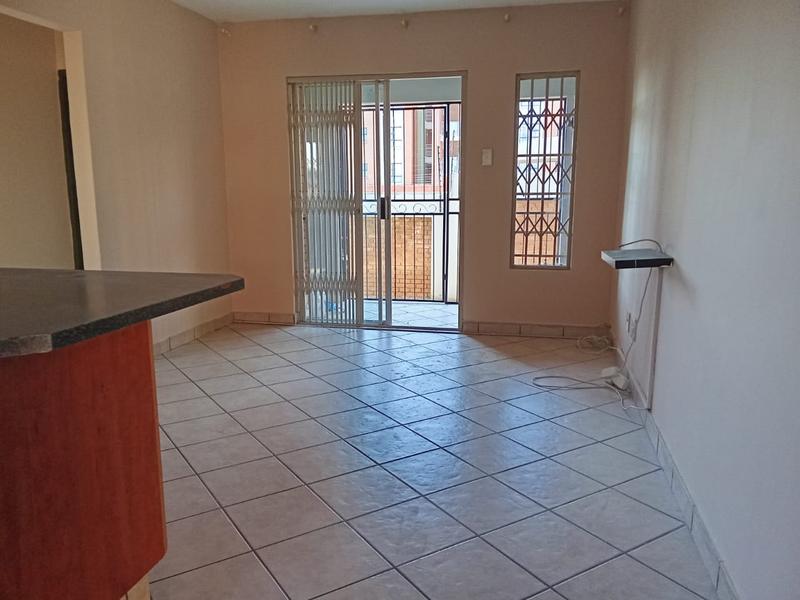 To Let 2 Bedroom Property for Rent in Vorna Valley Gauteng