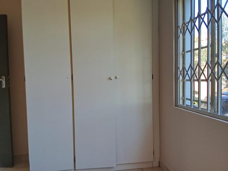 To Let 2 Bedroom Property for Rent in Vorna Valley Gauteng