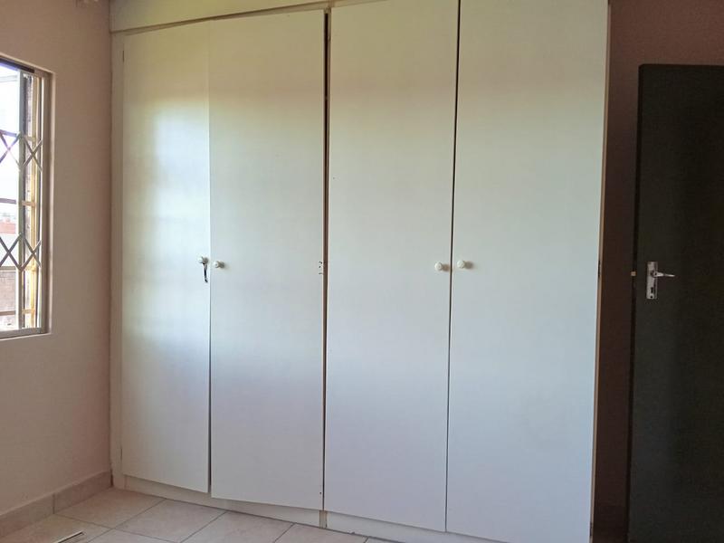 To Let 2 Bedroom Property for Rent in Vorna Valley Gauteng