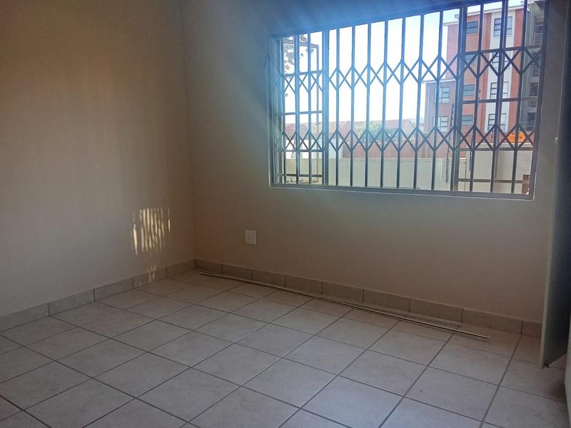 To Let 2 Bedroom Property for Rent in Vorna Valley Gauteng