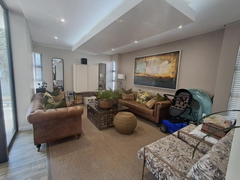 To Let 3 Bedroom Property for Rent in River Club Gauteng