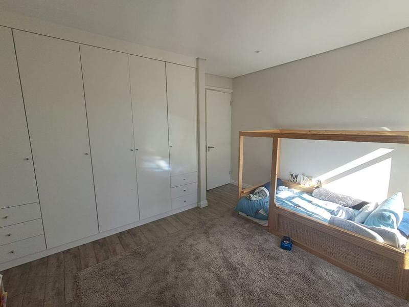 To Let 3 Bedroom Property for Rent in River Club Gauteng