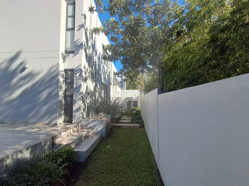 To Let 3 Bedroom Property for Rent in River Club Gauteng